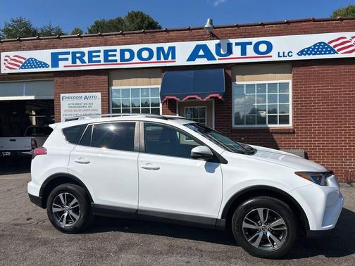 2017 Toyota RAV4 XLE