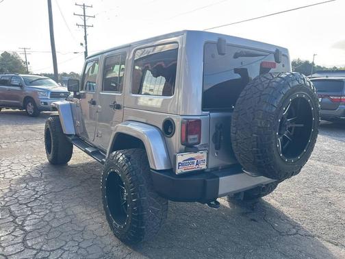 2016 Jeep Wrangler Unlimited Sahara