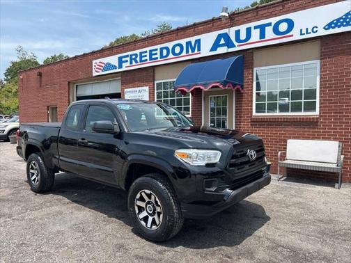 2016 Toyota Tacoma SR