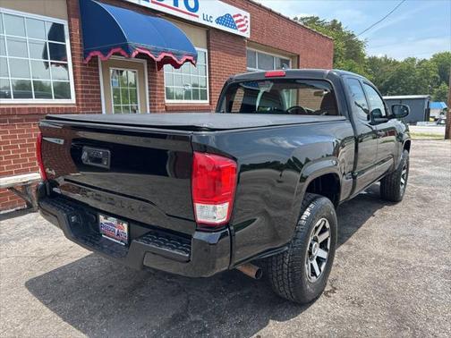 2016 Toyota Tacoma SR