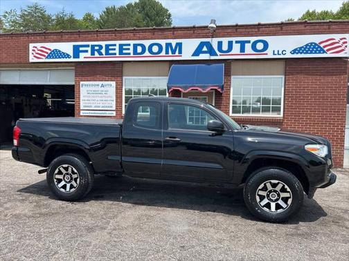 2016 Toyota Tacoma SR