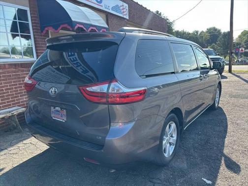 2015 Toyota Sienna LE