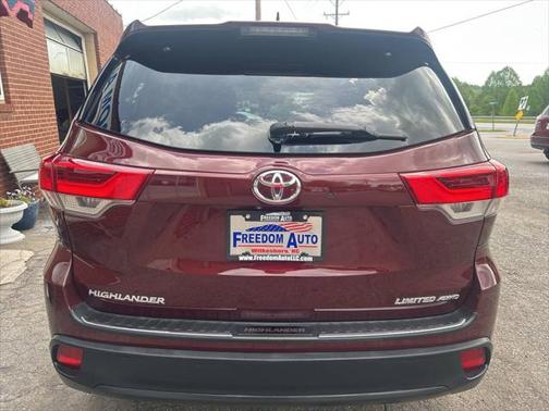 2017 Toyota Highlander Limited Platinum