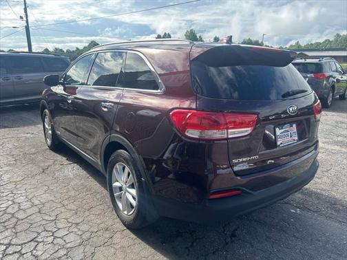 2016 Kia Sorento LX