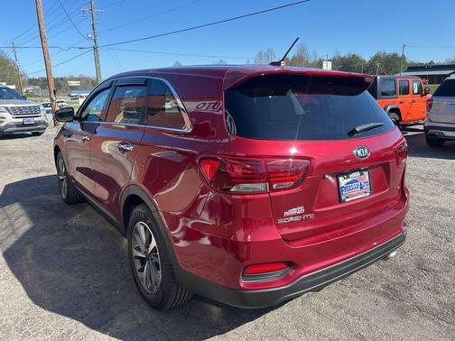 2020 Kia Sorento LX