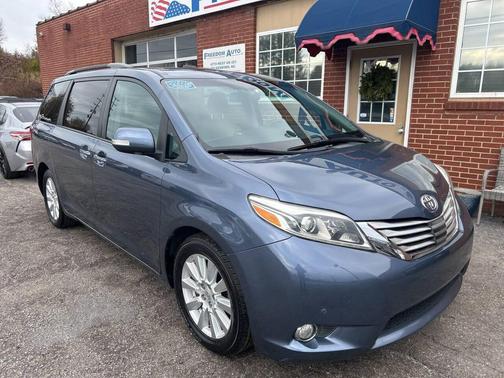 2017 Toyota Sienna Limited Premium