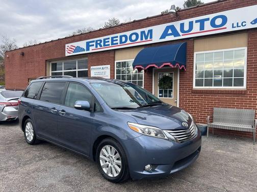 2017 Toyota Sienna Limited Premium