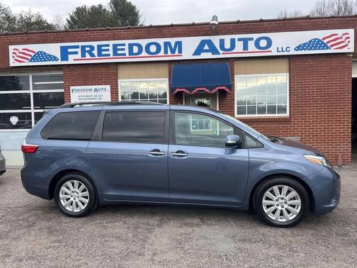 2017 Toyota Sienna Limited Premium