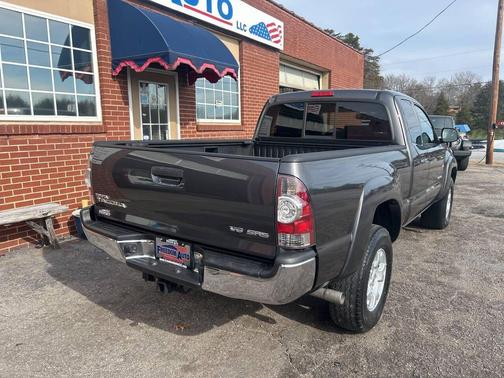 2012 Toyota Tacoma Base