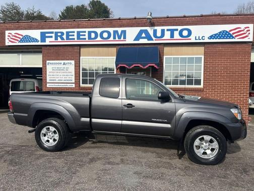 2012 Toyota Tacoma Base