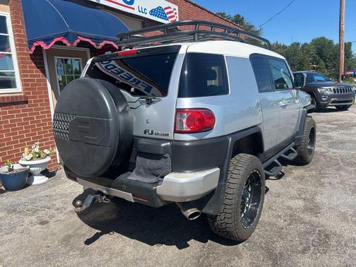 2007 Toyota FJ Cruiser Base