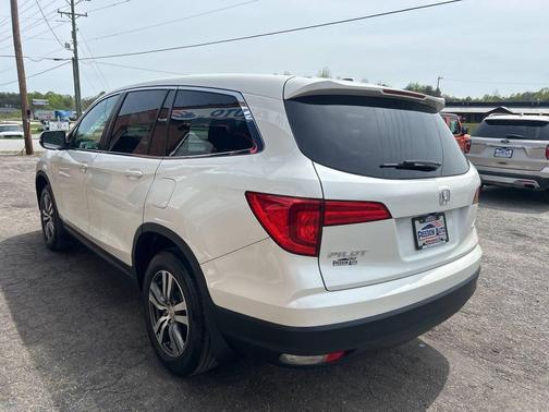 White Diamond Pearl 2018 Honda Pilot EX-L