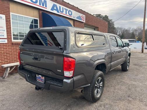 2016 Toyota Tacoma SR5