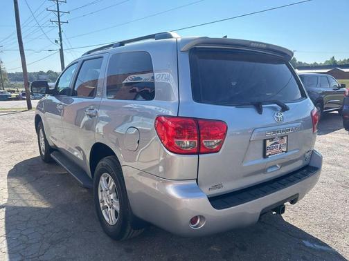 2016 Toyota Sequoia SR5
