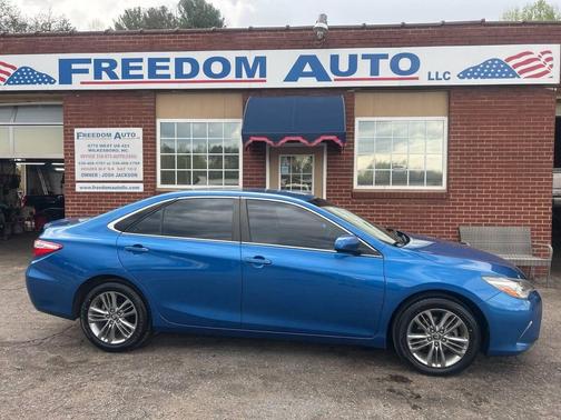 2017 Toyota Camry SE