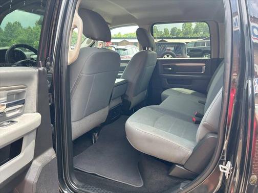 2017 RAM 2500 SLT Crew Cab 4x4 6'4' Box