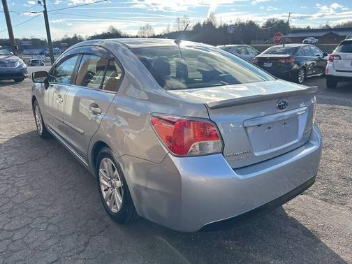 2016 Subaru Impreza 2.0i Premium