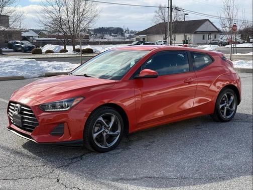 2020 Hyundai Veloster 2