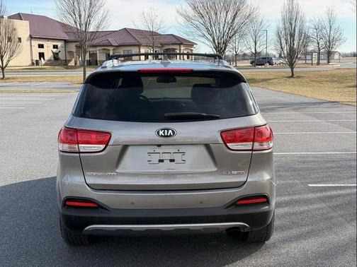 2016 Kia Sorento EX