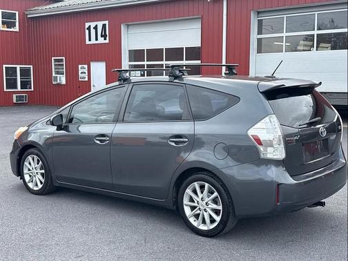 2012 Toyota Prius v Five