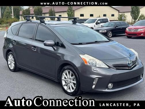 2012 Toyota Prius v Five