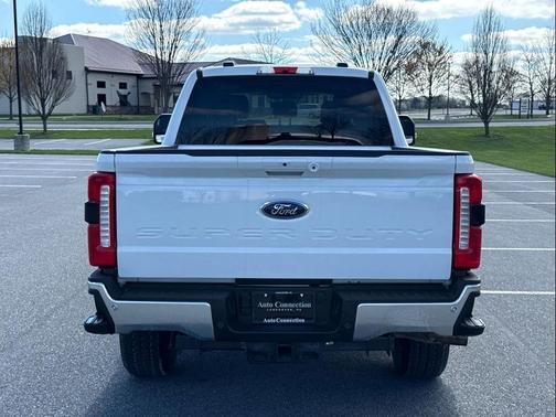 White 2025 Ford F-350 Lariat
