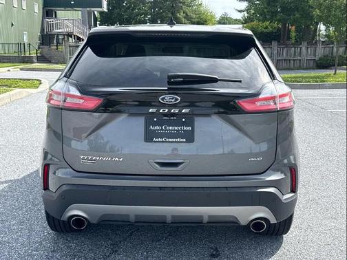 Carbonized Gray Metallic 2022 Ford Edge Titanium