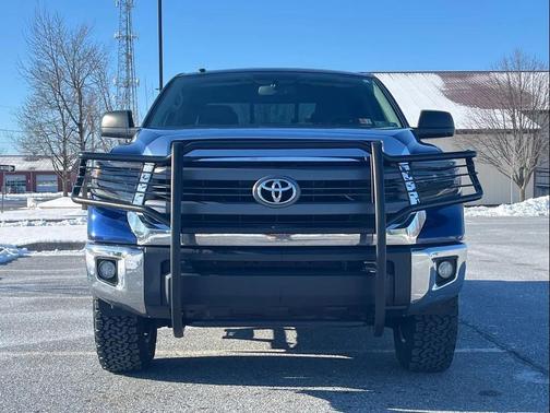 2015 Toyota Tundra SR5