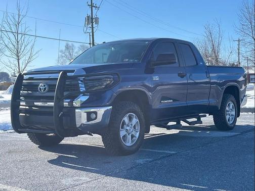 2015 Toyota Tundra SR5