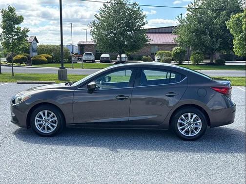 Liquid Silver Metallic 2016 Mazda Mazda3 i Touring