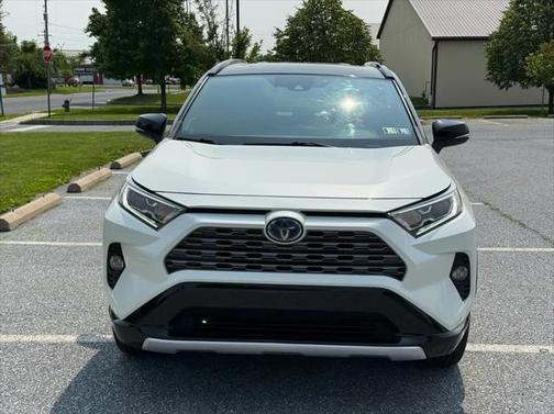 2019 Toyota RAV4 Hybrid SE
