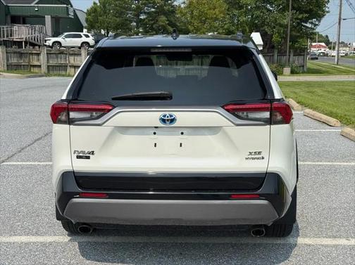 2019 Toyota RAV4 Hybrid SE