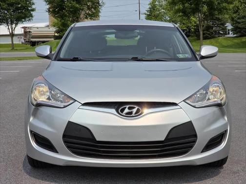 2013 Hyundai Veloster Base