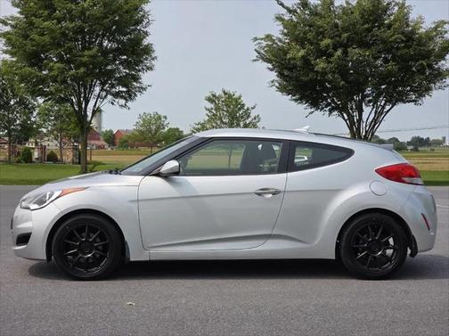 2013 Hyundai Veloster Base