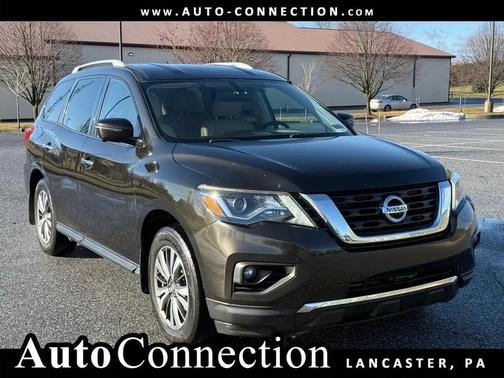 2017 Nissan Pathfinder SL