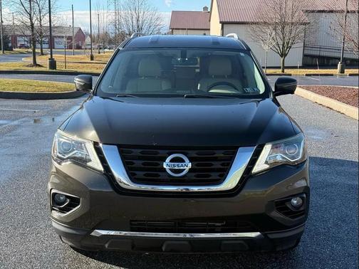 2017 Nissan Pathfinder SL