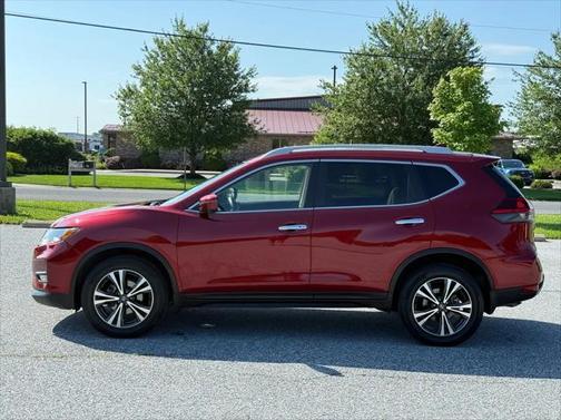 2020 Nissan Rogue SV