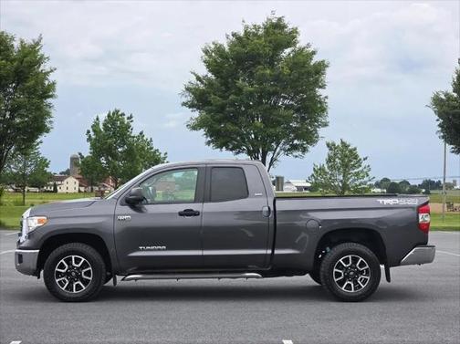 2014 Toyota Tundra SR5