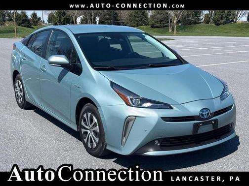 2019 Toyota Prius XLE