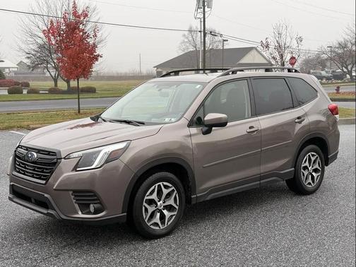 2022 Subaru Forester Premium