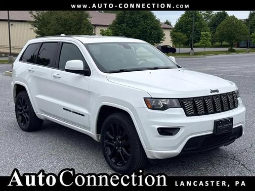 Bright White Clearcoat 2018 Jeep Grand Cherokee Altitude