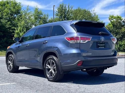 Predawn Gray Mica 2016 Toyota Highlander XLE