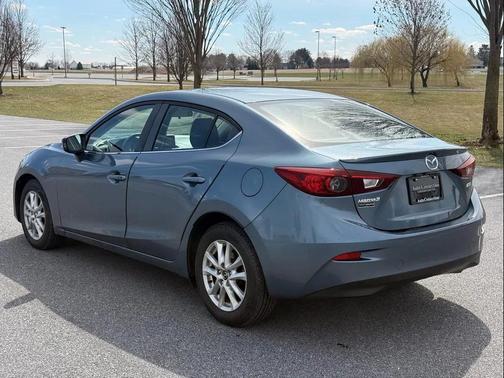 2015 Mazda Mazda3 i Touring