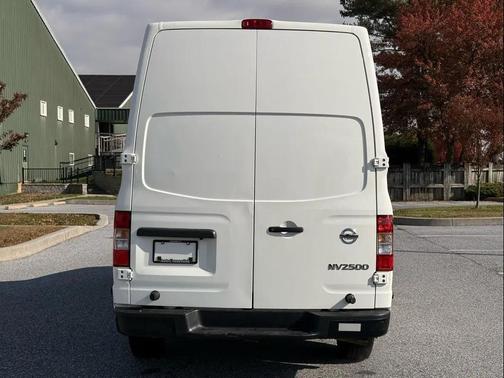 2021 Nissan NV Cargo NV2500 HD S V6