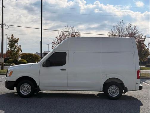 2021 Nissan NV Cargo NV2500 HD S V6