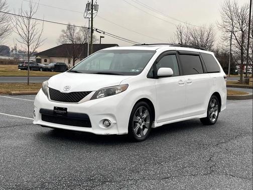 2012 Toyota Sienna SE
