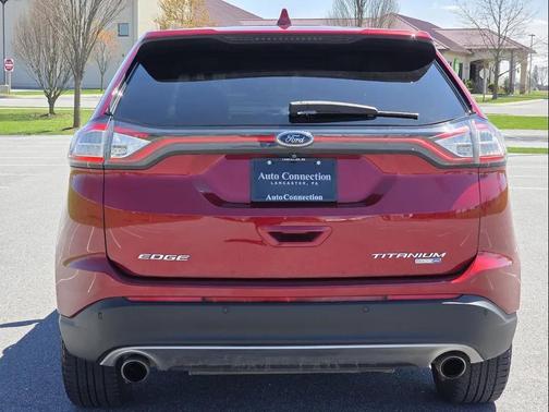 Ruby Red Metallic Tinted Clearcoat 2018 Ford Edge Titanium