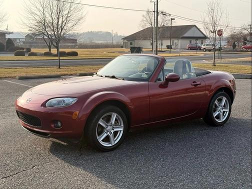 2008 Mazda MX-5 Miata Sport