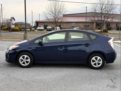 2013 Toyota Prius Two