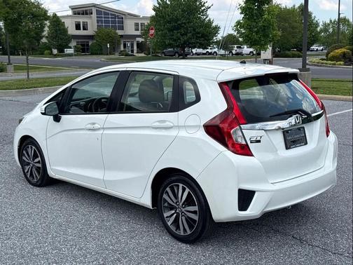 White Orchid Pearl 2016 Honda Fit EX